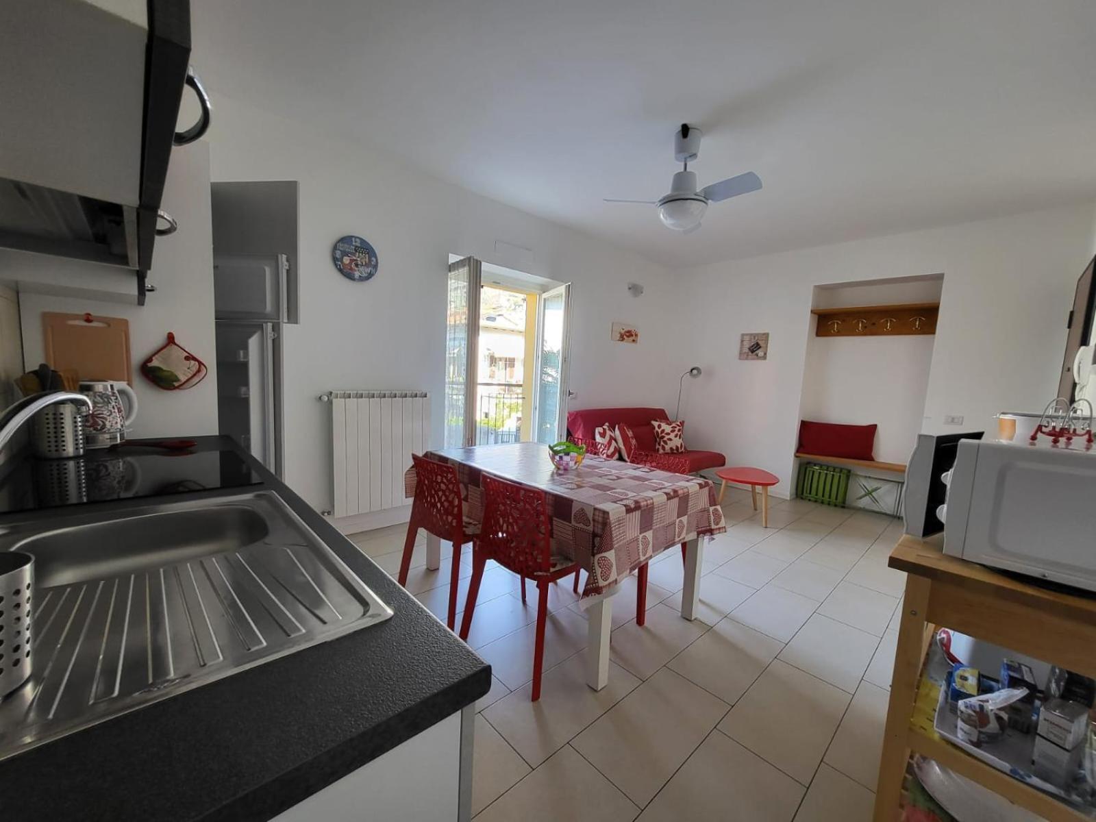 Red Apartment - Residenza Silvana Verbania Exterior photo